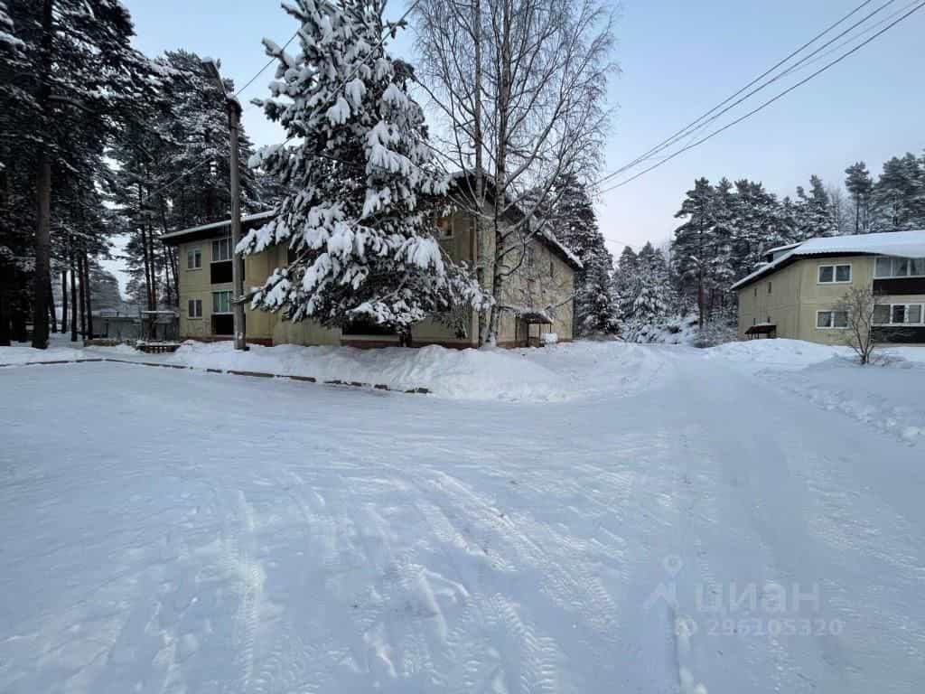 Россия, Республика Карелия, Лахденпохский муниципальный округ, посёлок Куликово, Центральная улица, 95, фото 9