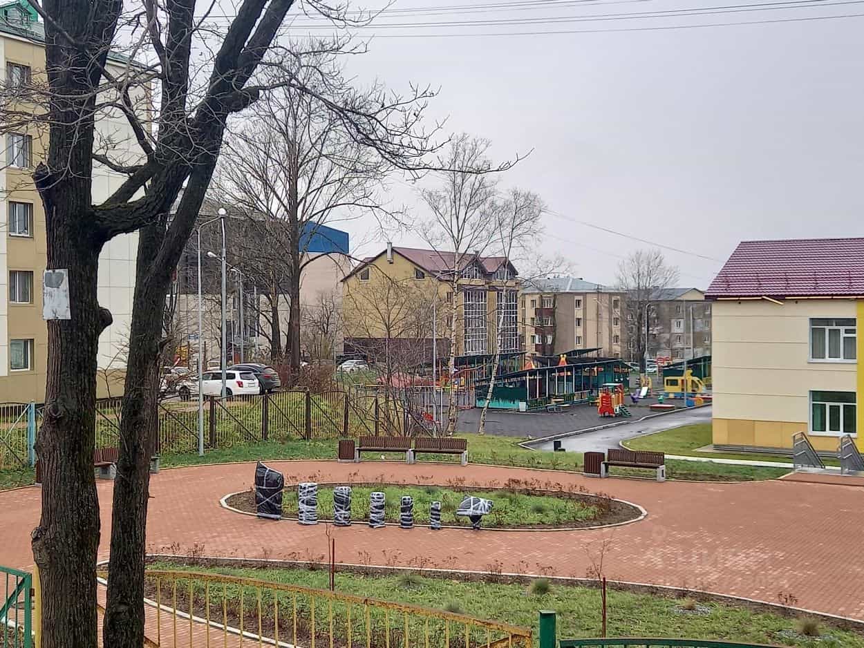Россия, Сахалинская область, Южно-Сахалинск, 7-й микрорайон, Спортивный проезд, 1В, фото 5