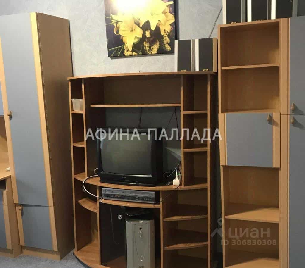 Россия, Ямало-Ненецкий автономный округ, Надымский район, Надым, улица Зверева, 7, фото 9