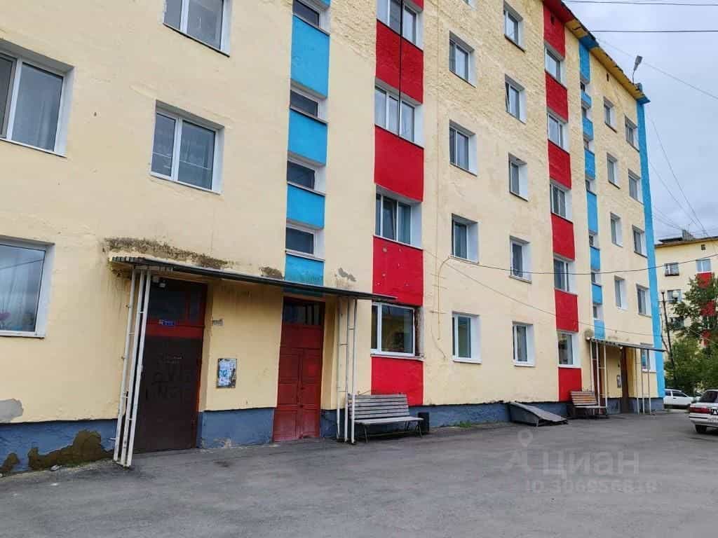 Россия, Магаданская область, Хасынский муниципальный округ, посёлок городского типа Палатка, Почтовая улица, 15А