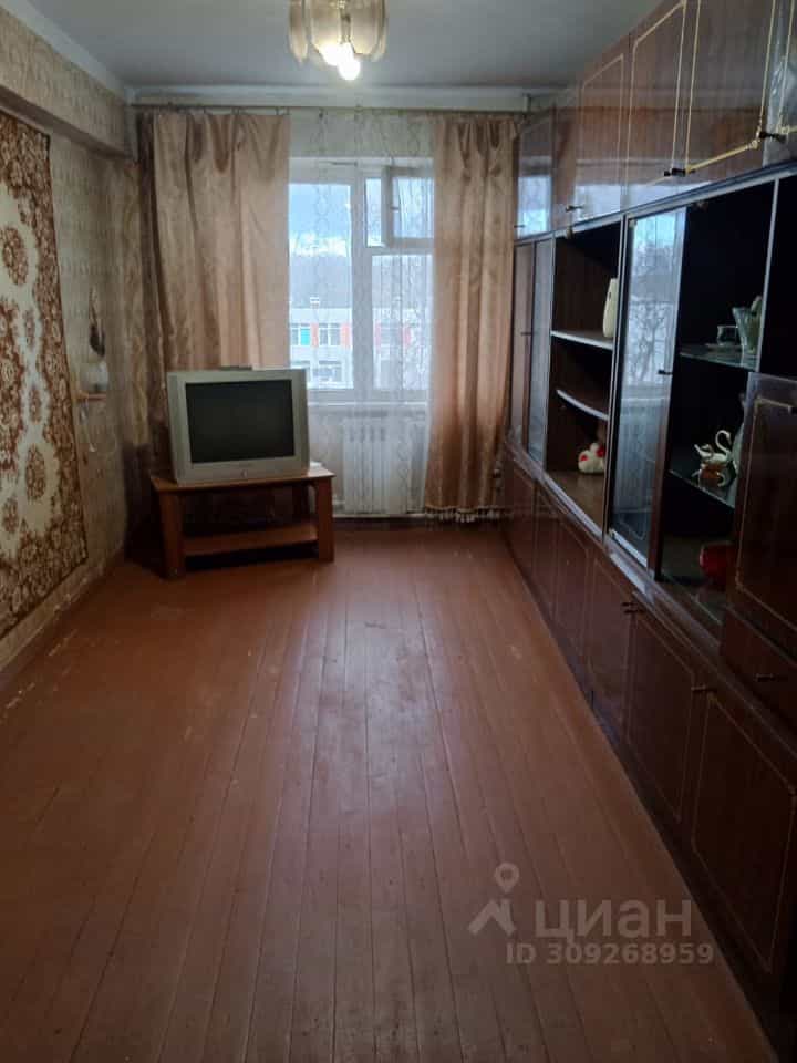 Россия, Новгородская область, Чудово, Новгородская улица, 1