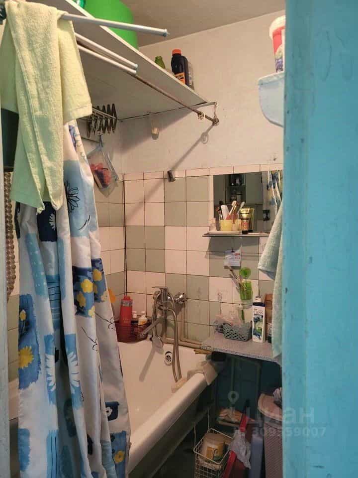 Россия, Республика Хакасия, Абакан, улица Володарского, 1, фото 11