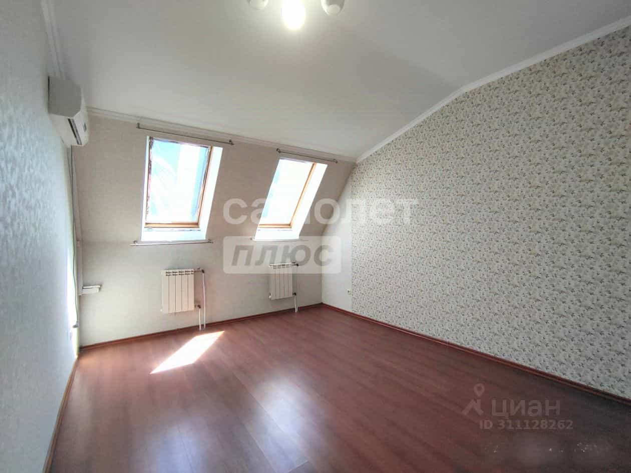 Россия, Республика Калмыкия, Элиста, улица Ю. Клыкова, 81Б, фото 12