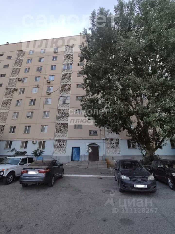 Россия, Республика Калмыкия, Элиста, 7-й микрорайон, 1к2, фото 12