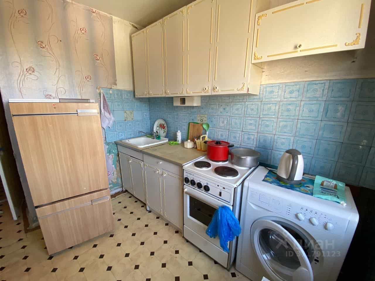Россия, Республика Хакасия, Саяногорск, микрорайон Ленинградский, 22, фото 2