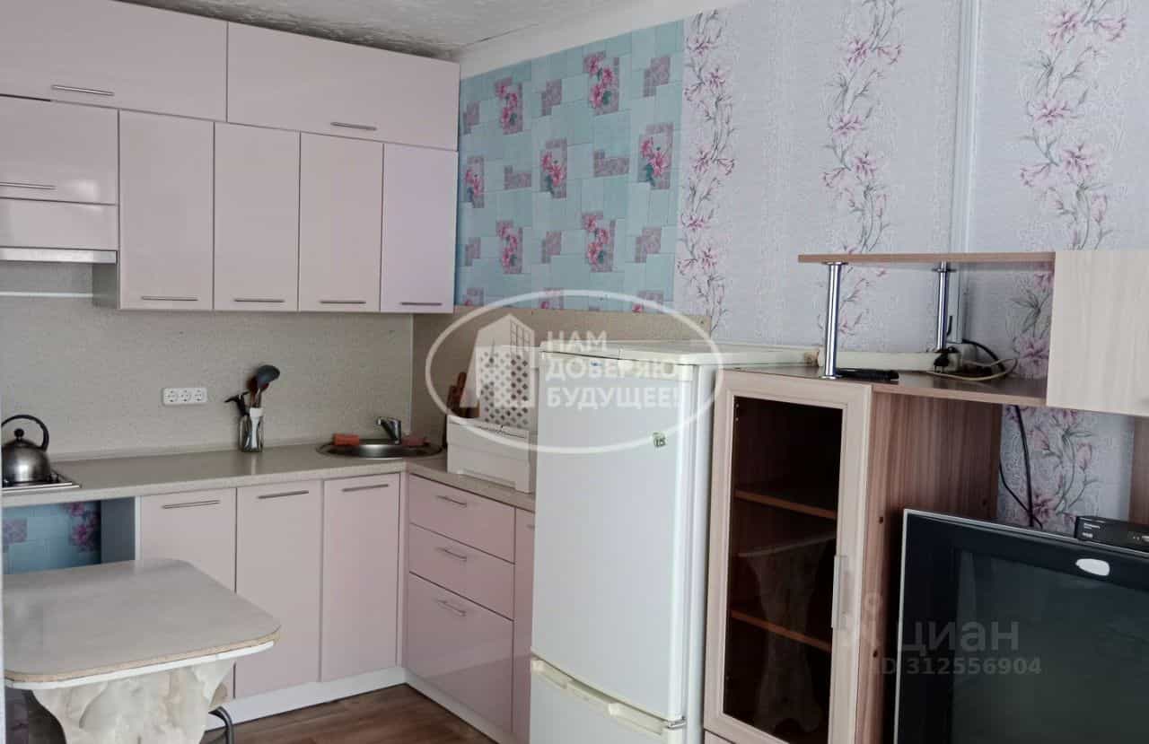 Россия, Удмуртская Республика, Каракулинский район, село Каракулино, улица Каманина, 3, фото 2