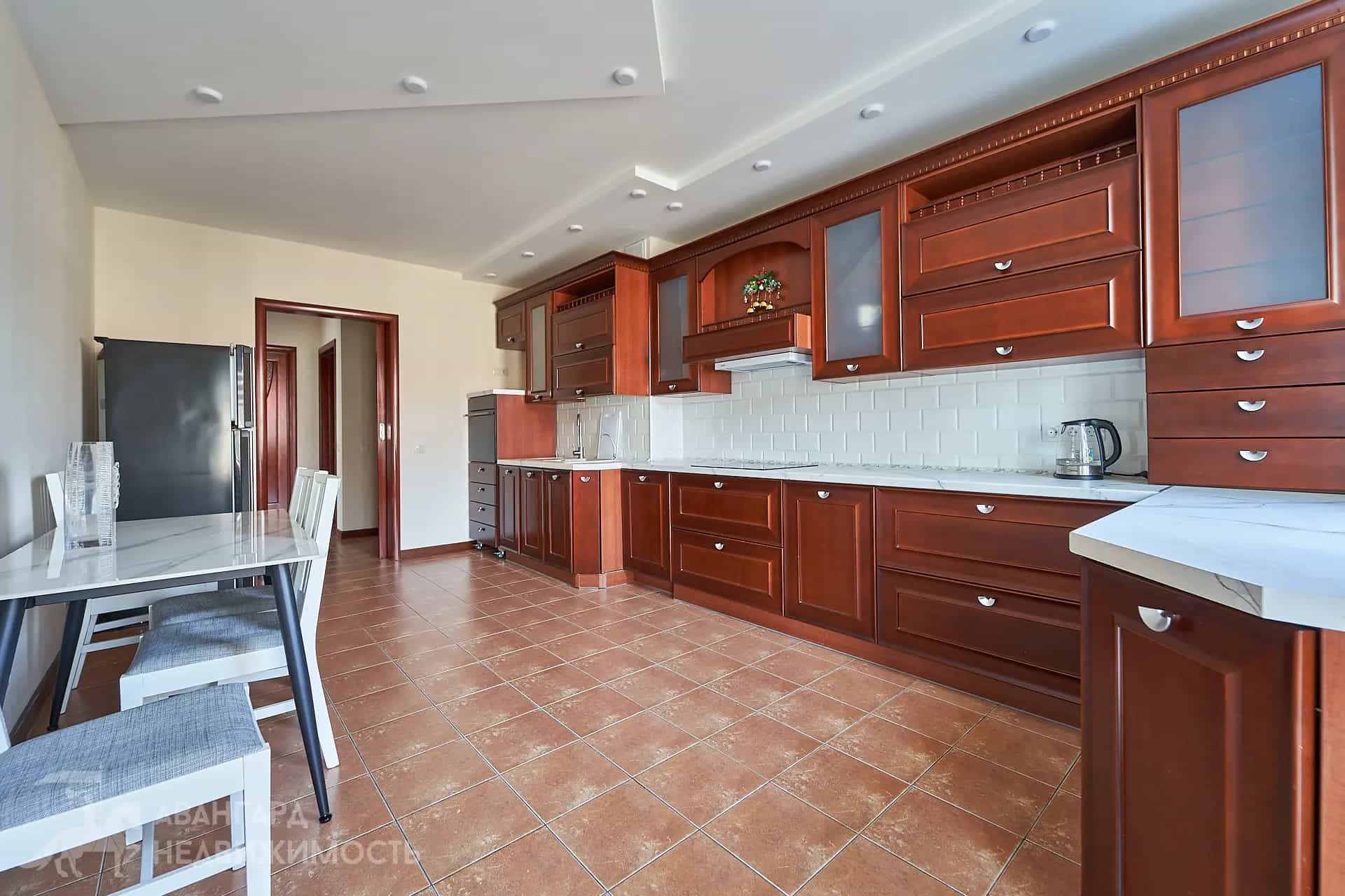 Беларусь, Минск, улица Кропоткина, 57