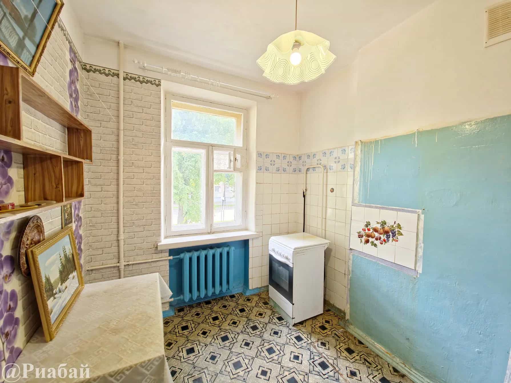 Беларусь, Минская область, Борисов, проспект Революции, 32, фото 4