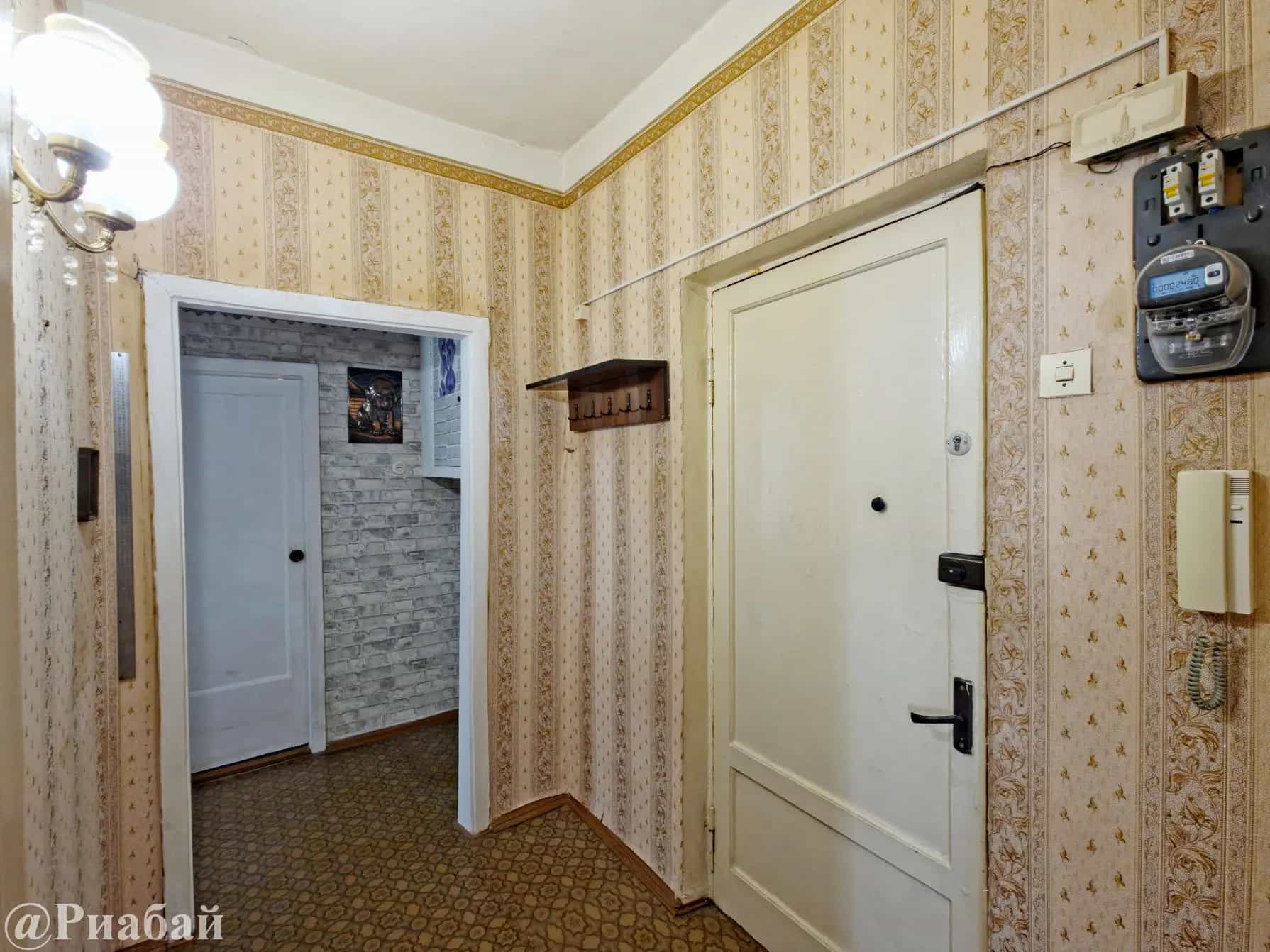 Беларусь, Минская область, Борисов, проспект Революции, 32, фото 10