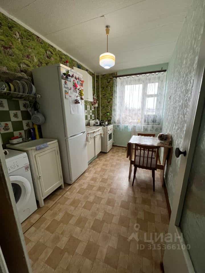 Россия, Псковская область, Великие Луки, проспект Гагарина, 23к1