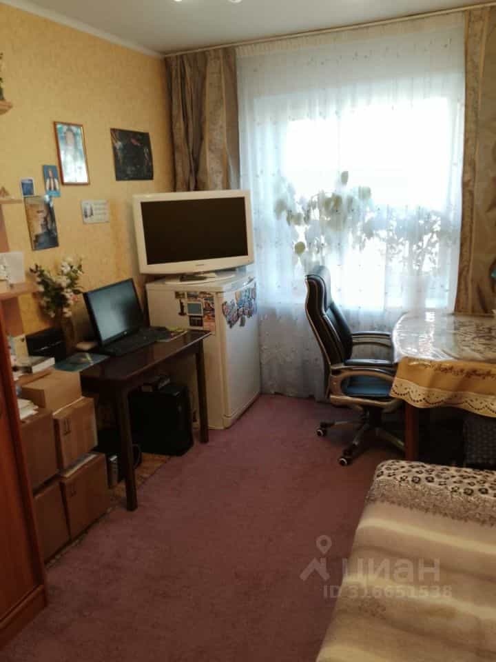 Россия, Камчатский край, Елизово, улица 40 лет Октября, 1, фото 9