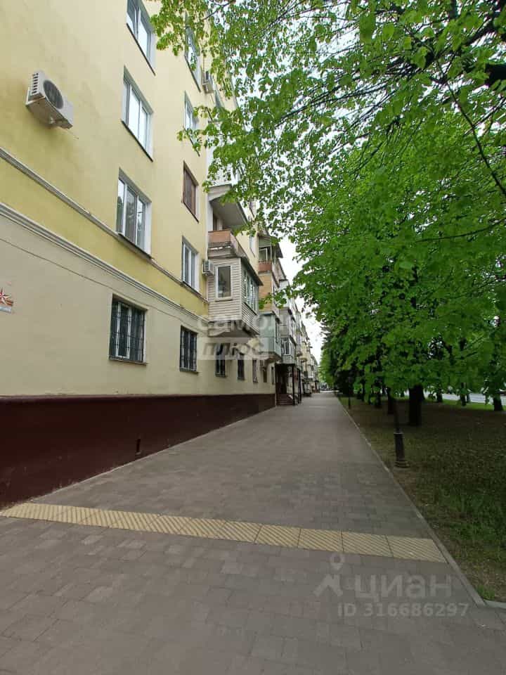 Россия, Кабардино-Балкарская Республика, Нальчик, проспект Ленина, 52, фото 26