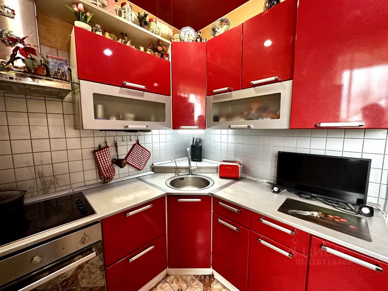 Россия, Великий Новгород, улица Связи, 9, фото 7