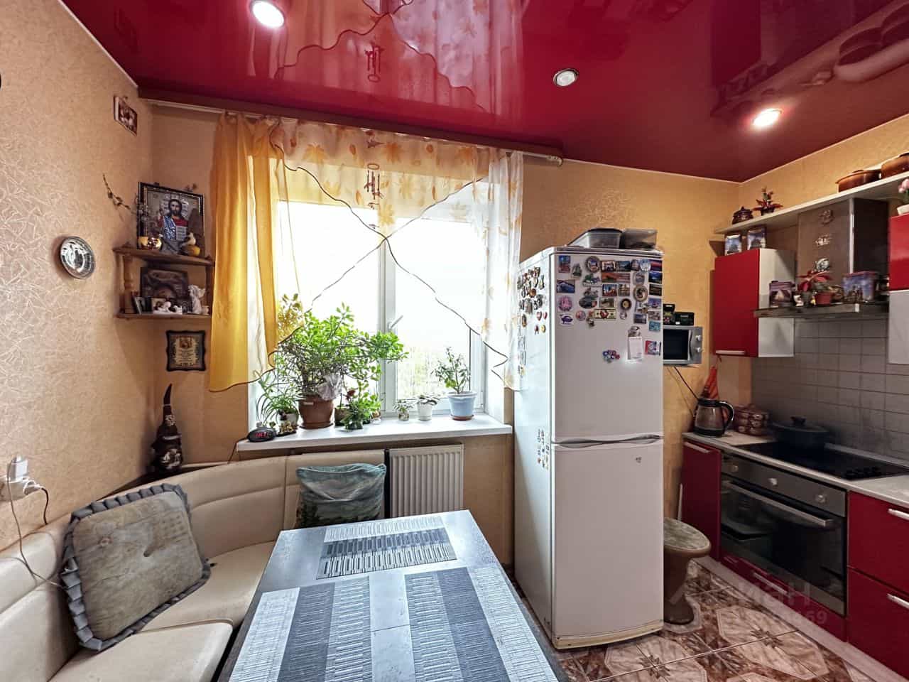 Россия, Великий Новгород, улица Связи, 9, фото 8