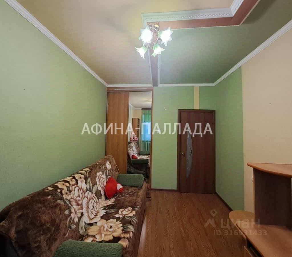 Россия, Ямало-Ненецкий автономный округ, Надымский район, Надым, улица Зверева, 56, фото 12