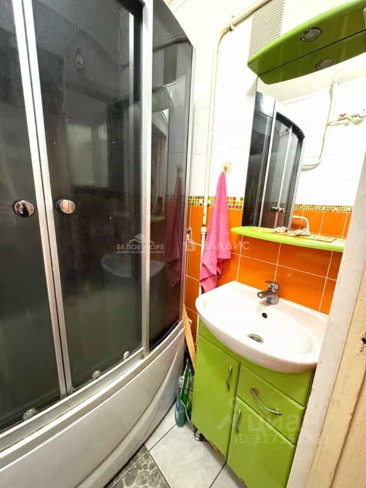 Россия, Архангельская область, Котлас, проспект Мира, 40А, фото 13