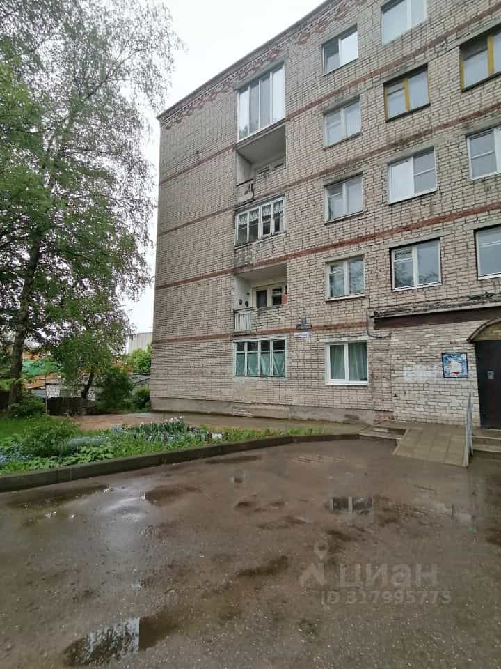 Россия, Смоленская область, Рославль, улица Энгельса, 9