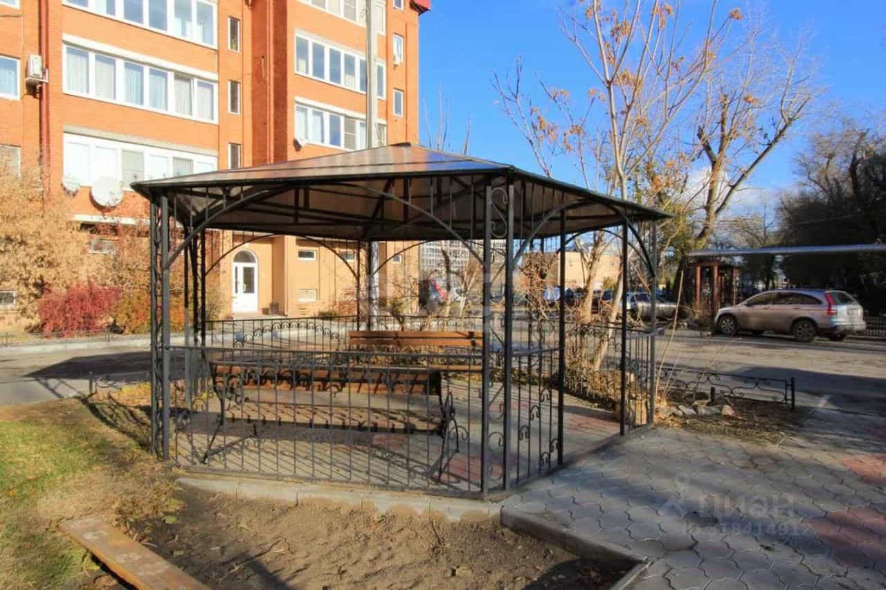 Россия, Астрахань, проспект Губернатора Анатолия Гужвина, 3, фото 9