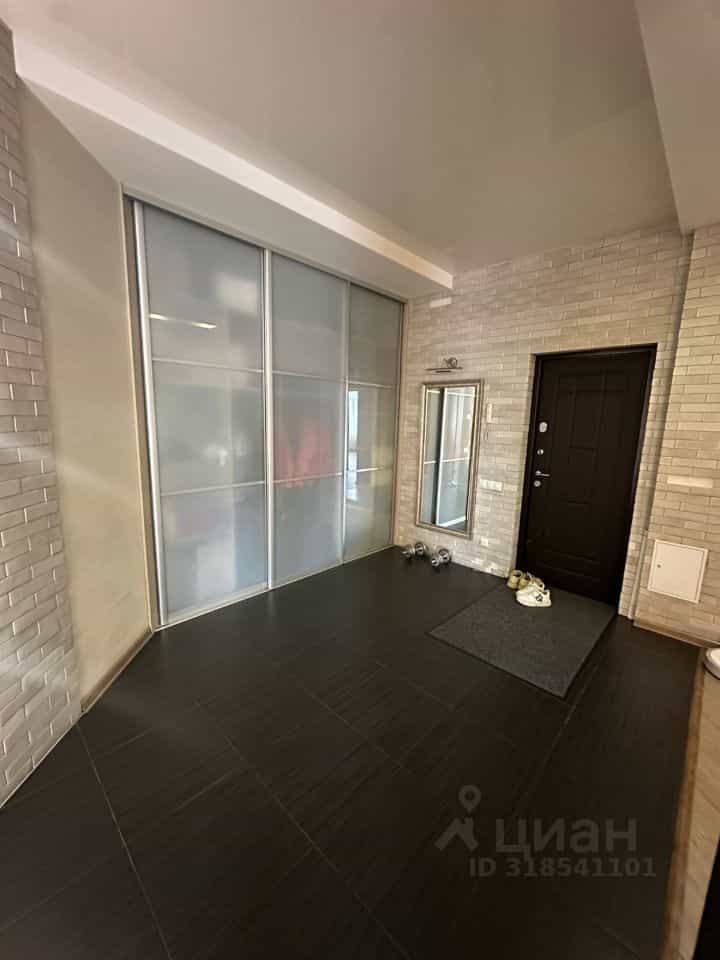 Россия, Республика Хакасия, Абакан, улица Кирова, 112/1, фото 10