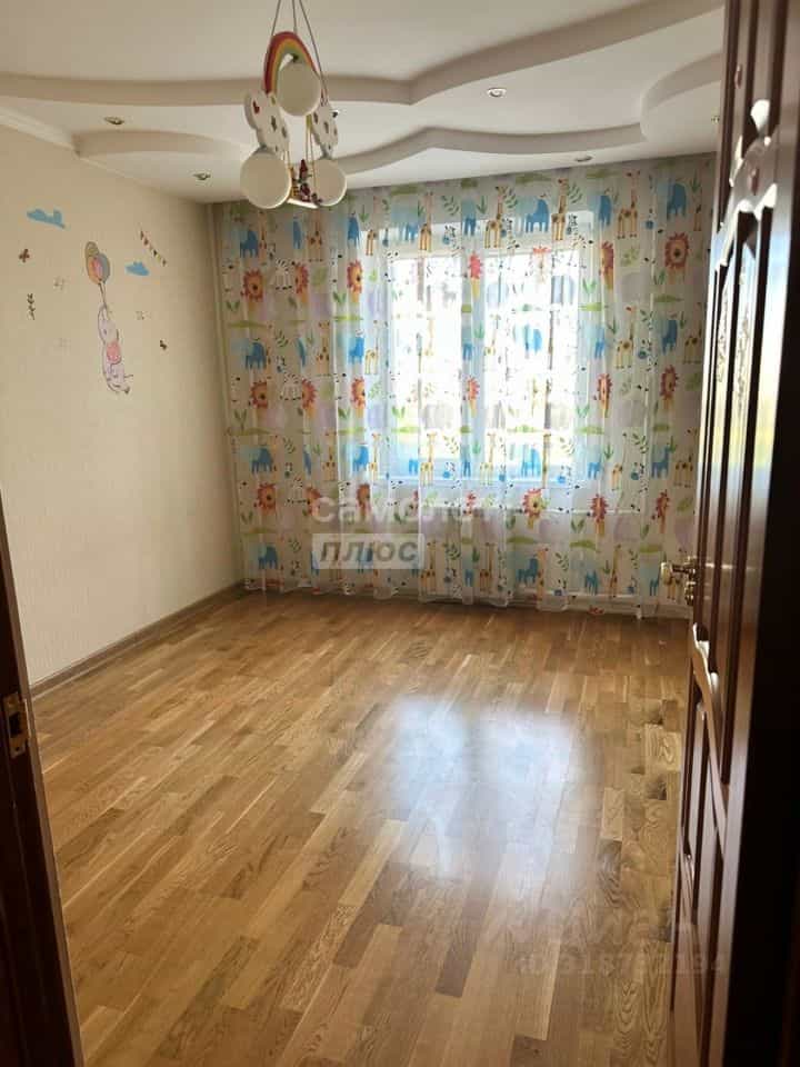 Россия, Республика Калмыкия, Элиста, 7-й микрорайон, 1к2, фото 5