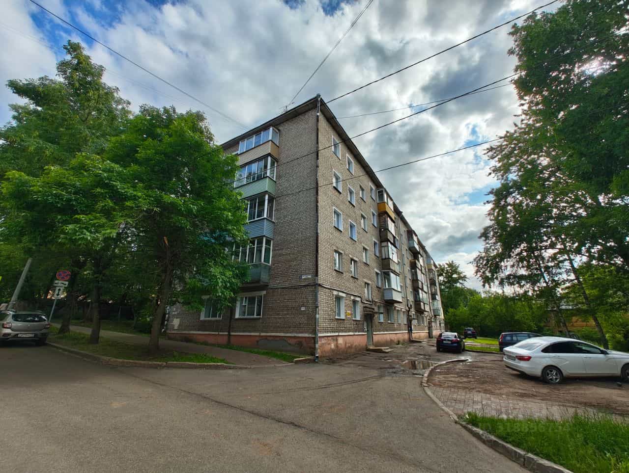 Россия, Киров, улица Возрождение, 3