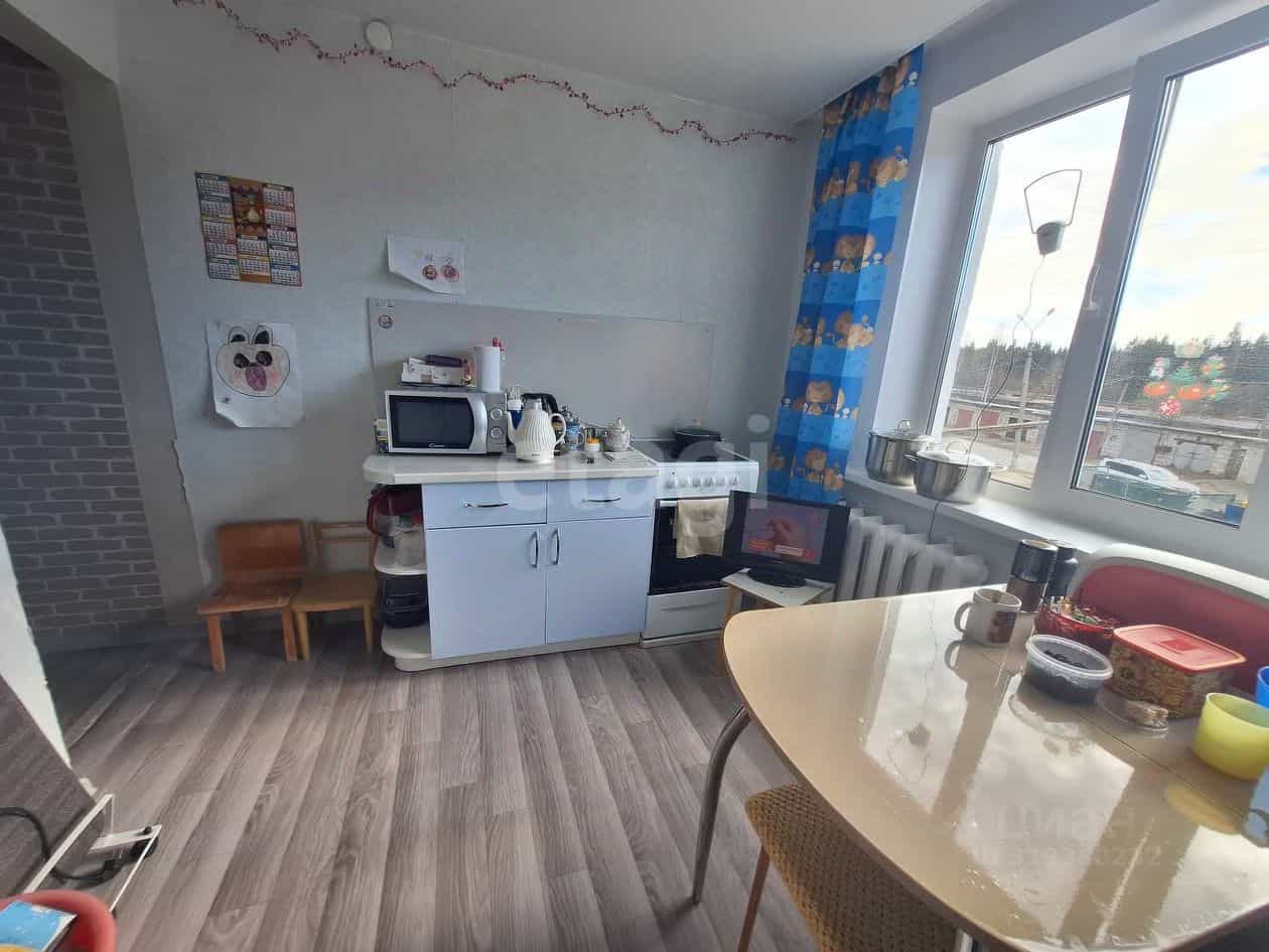 Россия, Республика Коми, Сыктывкар, Емвальская улица, 13, фото 10