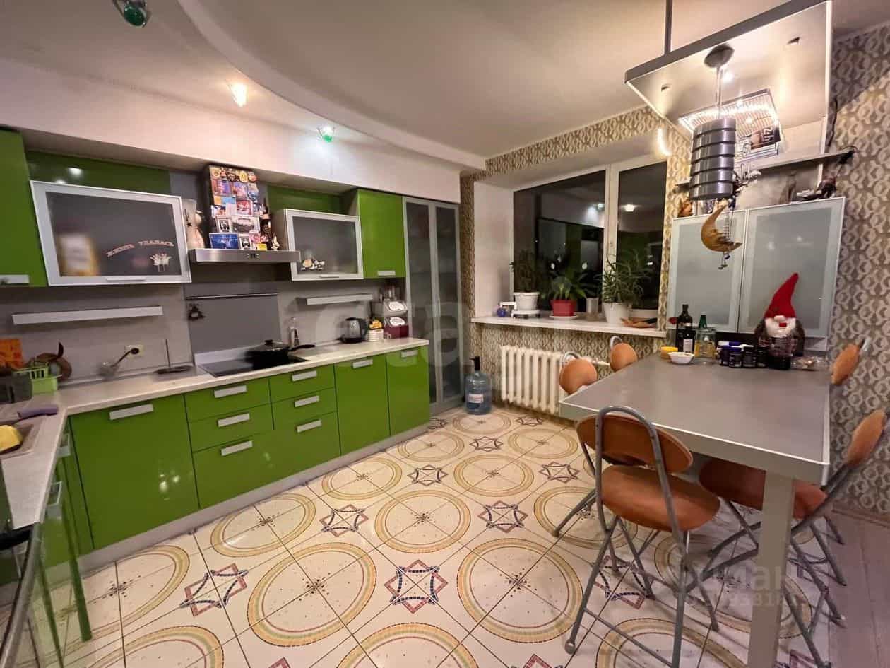 Россия, Республика Коми, Сыктывкар, улица Свободы, 13/8, фото 2