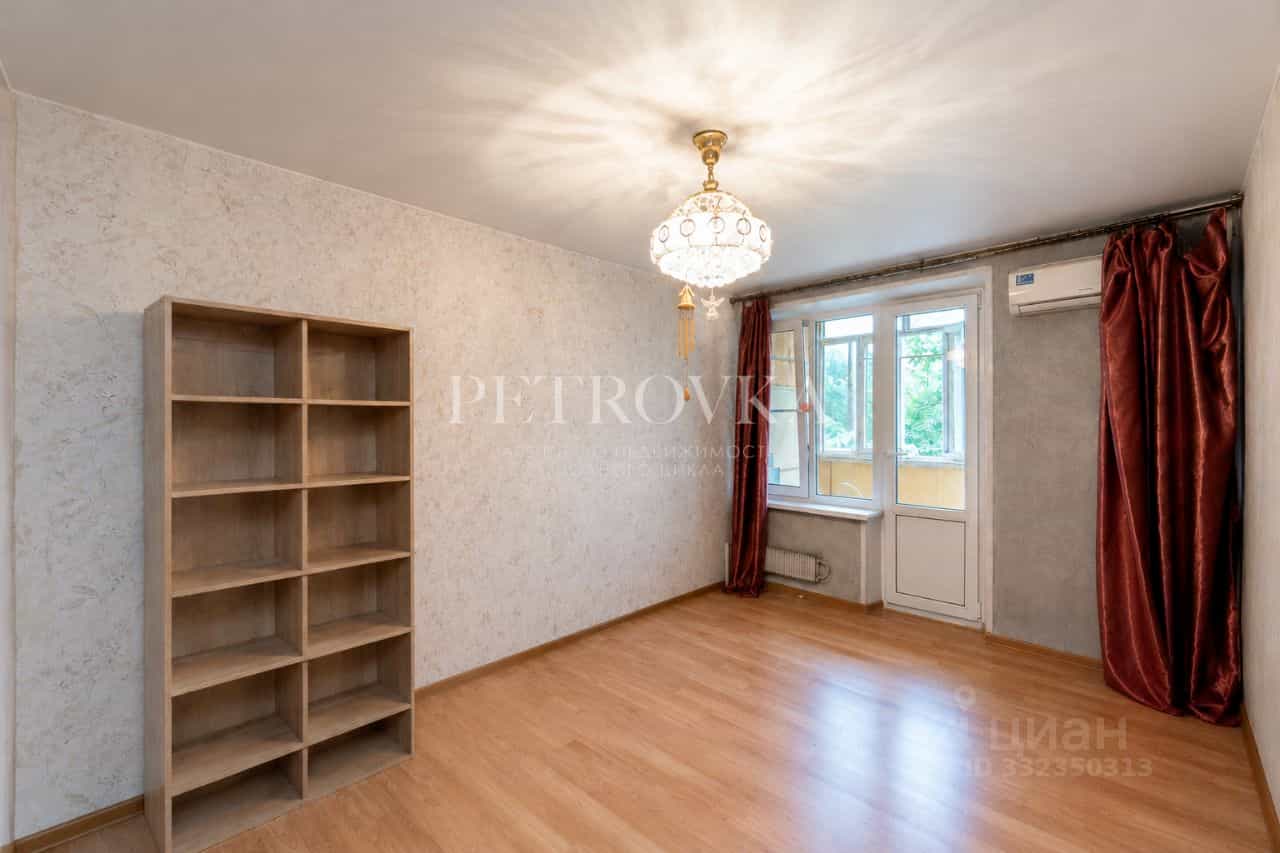 Россия, Москва, Рябиновая улица, 8к1