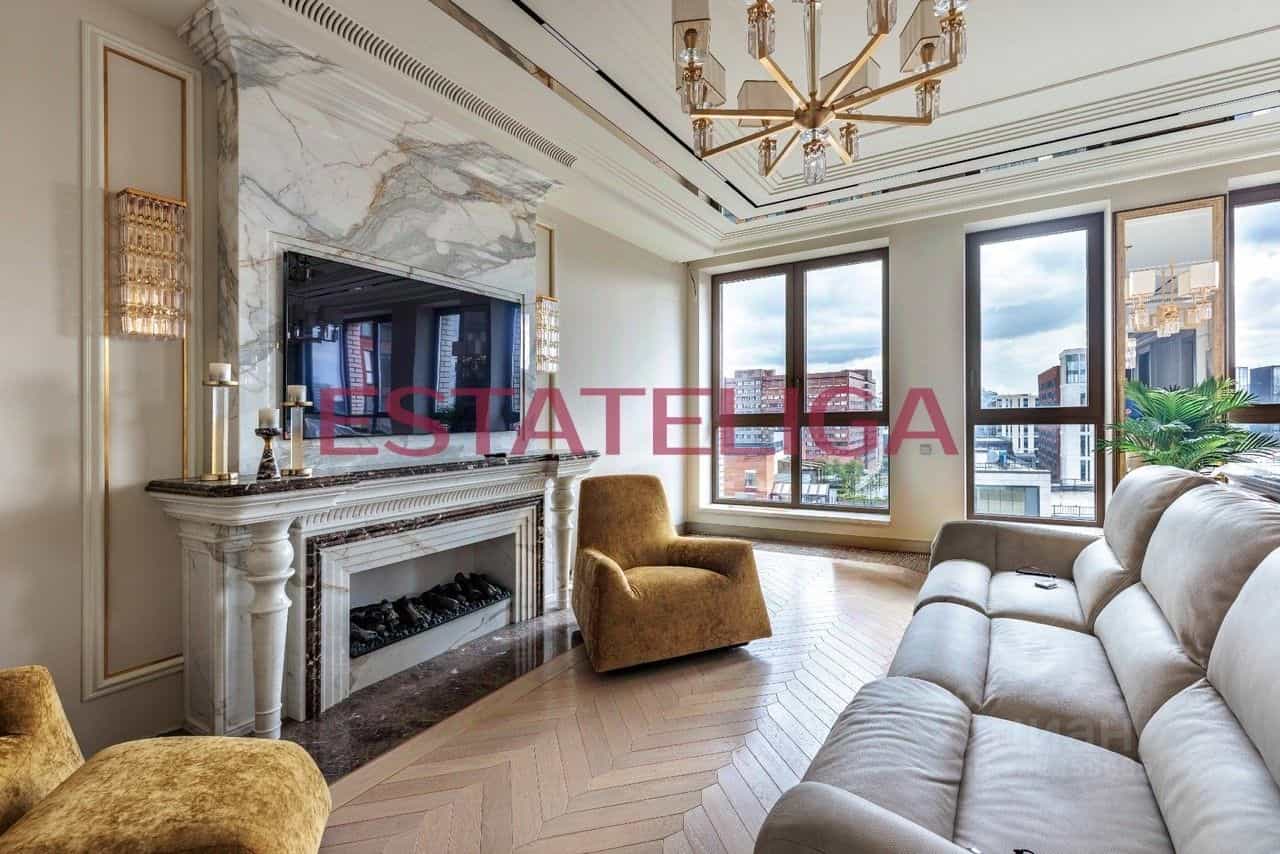 Россия, Москва, Малая Пироговская улица, 8