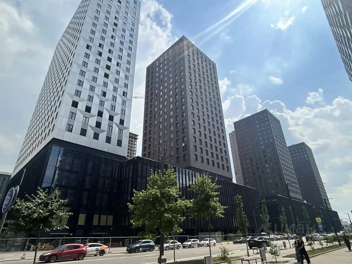 Россия, Москва, бульвар Братьев Весниных, 4