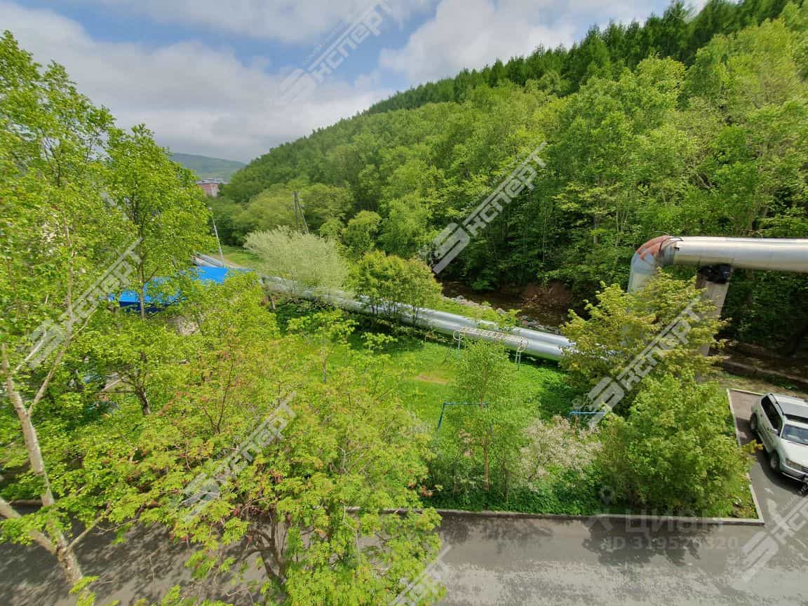 Россия, Сахалинская область, Южно-Сахалинск, Карьерная улица, 35, фото 3