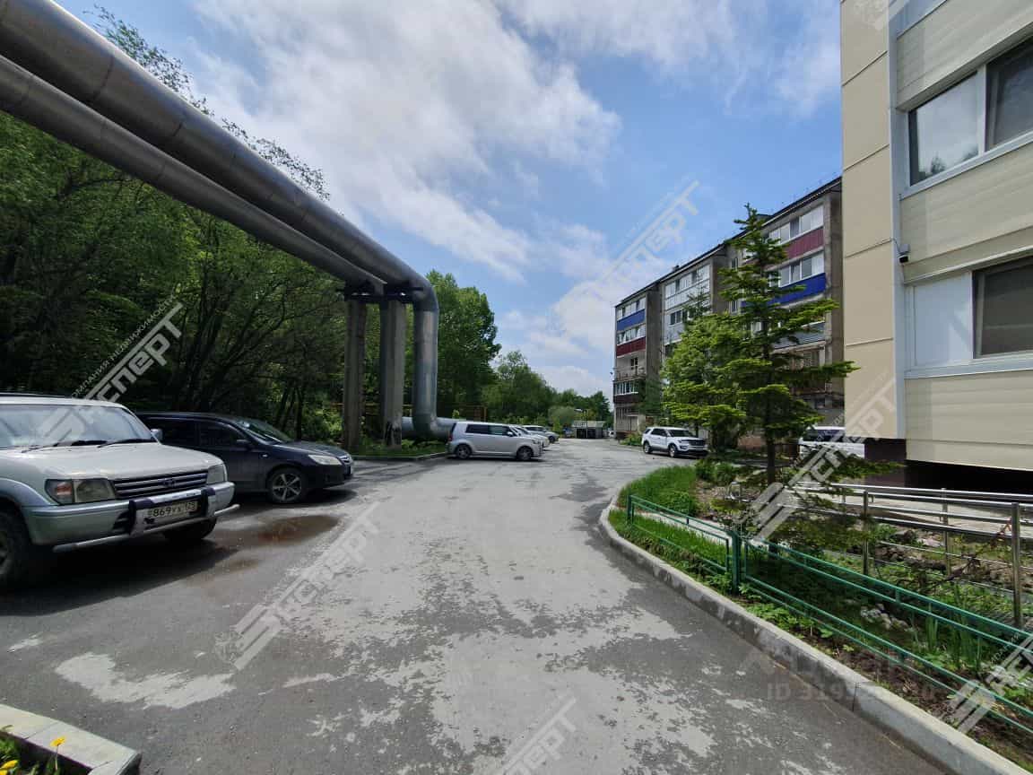 Россия, Сахалинская область, Южно-Сахалинск, Карьерная улица, 35, фото 17