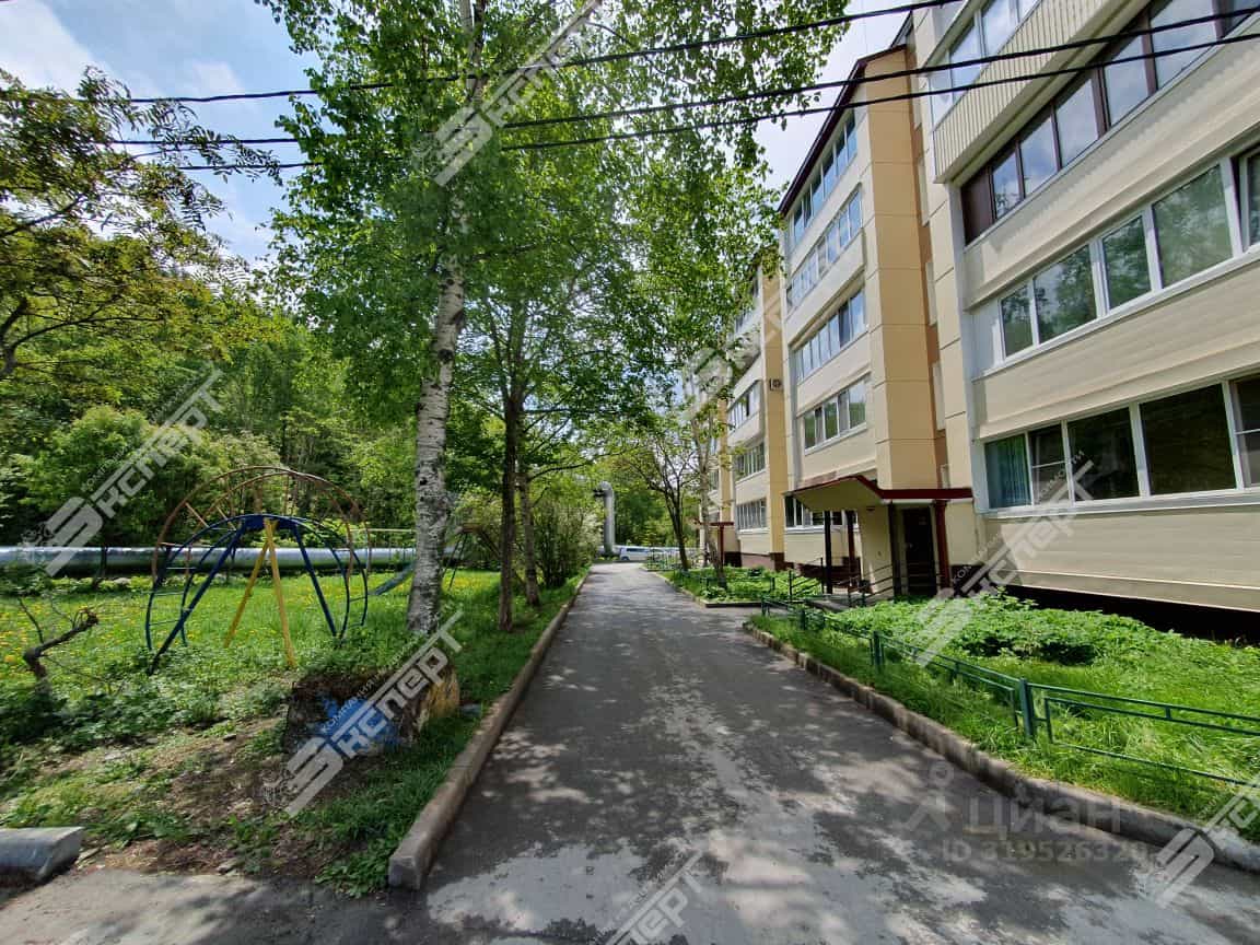 Россия, Сахалинская область, Южно-Сахалинск, Карьерная улица, 35, фото 18
