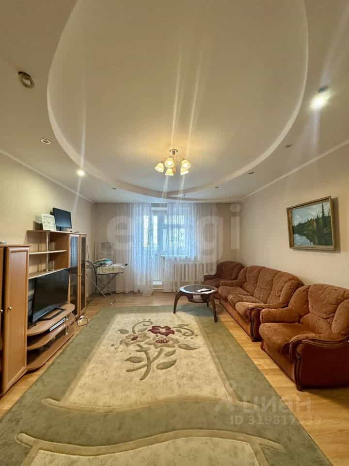 Россия, Ямало-Ненецкий автономный округ, Салехард, улица Республики, 76