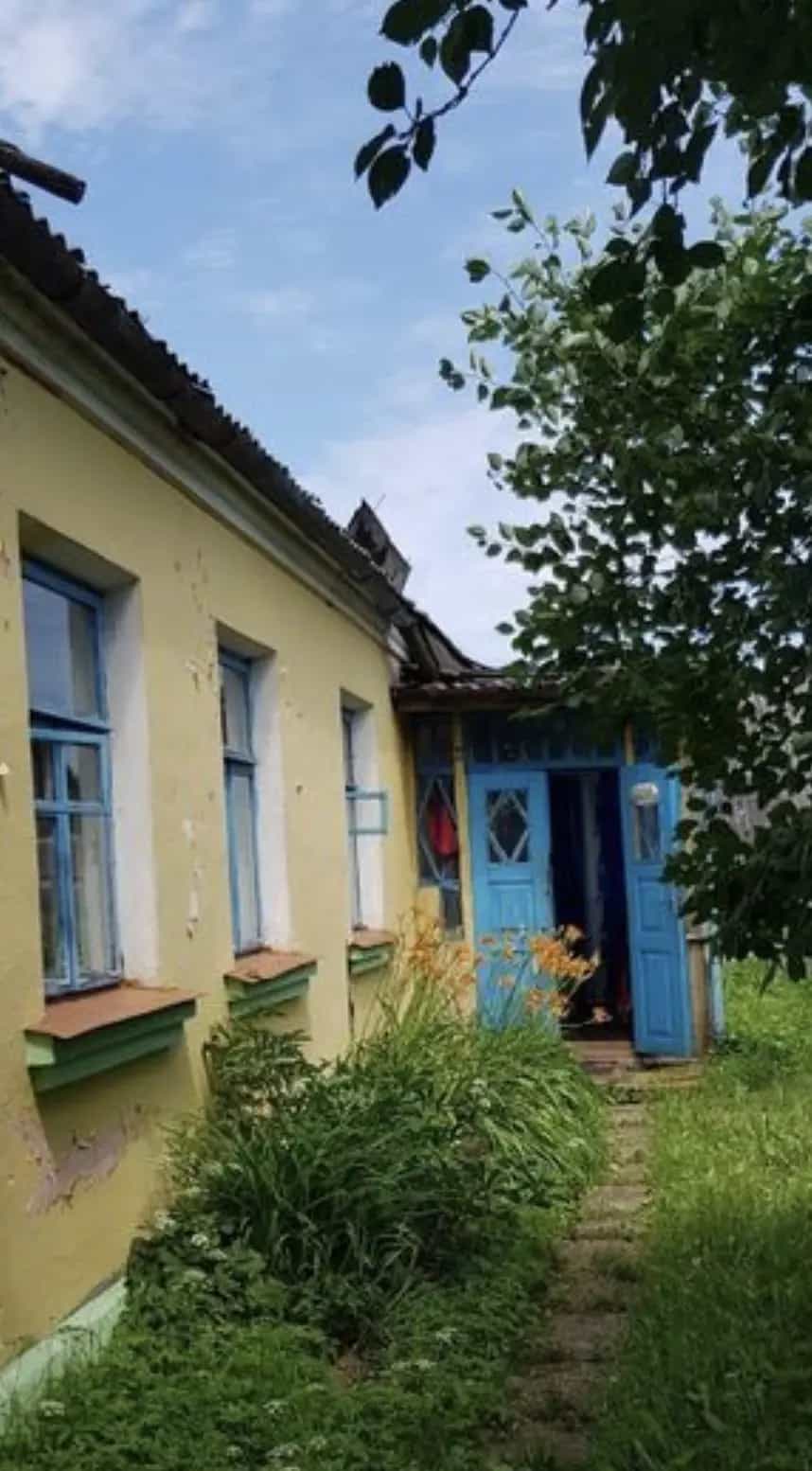 Беларусь, Брестская область, Ивацевичский район, агрогородок Бытень, Комсомольская улица, 2, фото 6