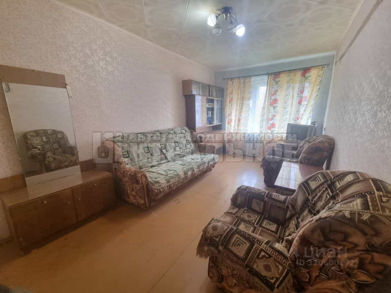 Россия, Смоленская область, Починок, улица Строителей, 14