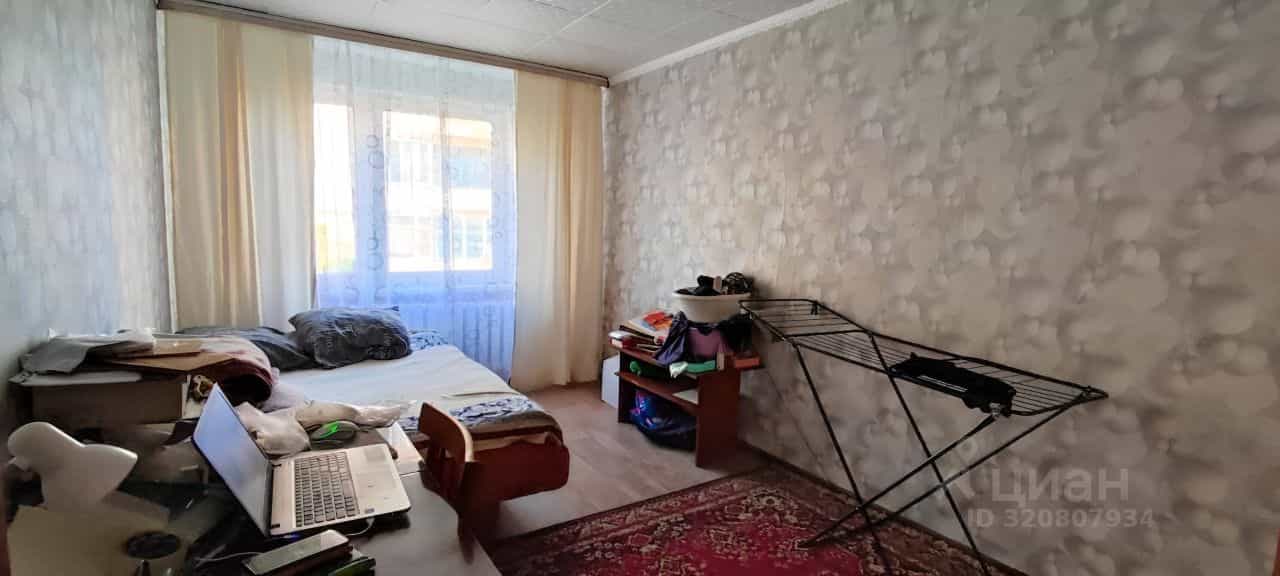 Россия, Смоленская область, село Угра, улица Ефремова, 15, фото 3