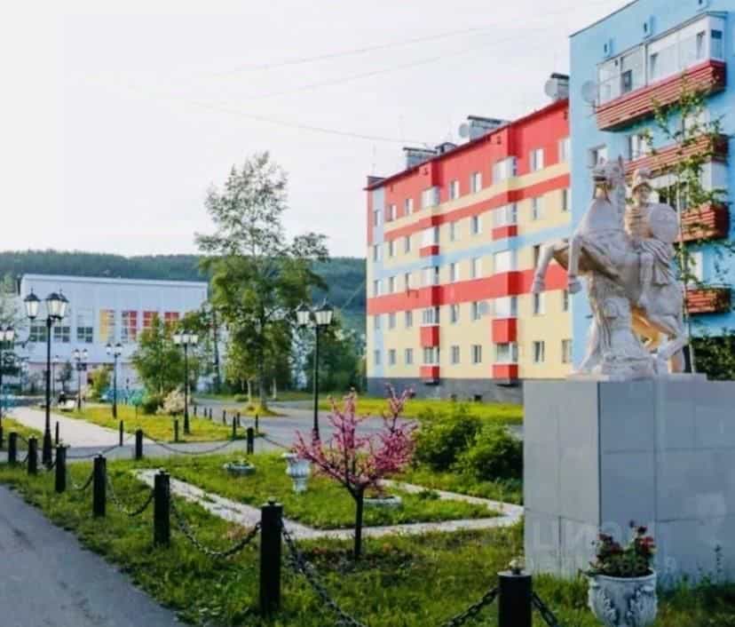 Россия, Магаданская область, Хасынский муниципальный округ, посёлок городского типа Палатка, Центральная улица, 14, фото 8