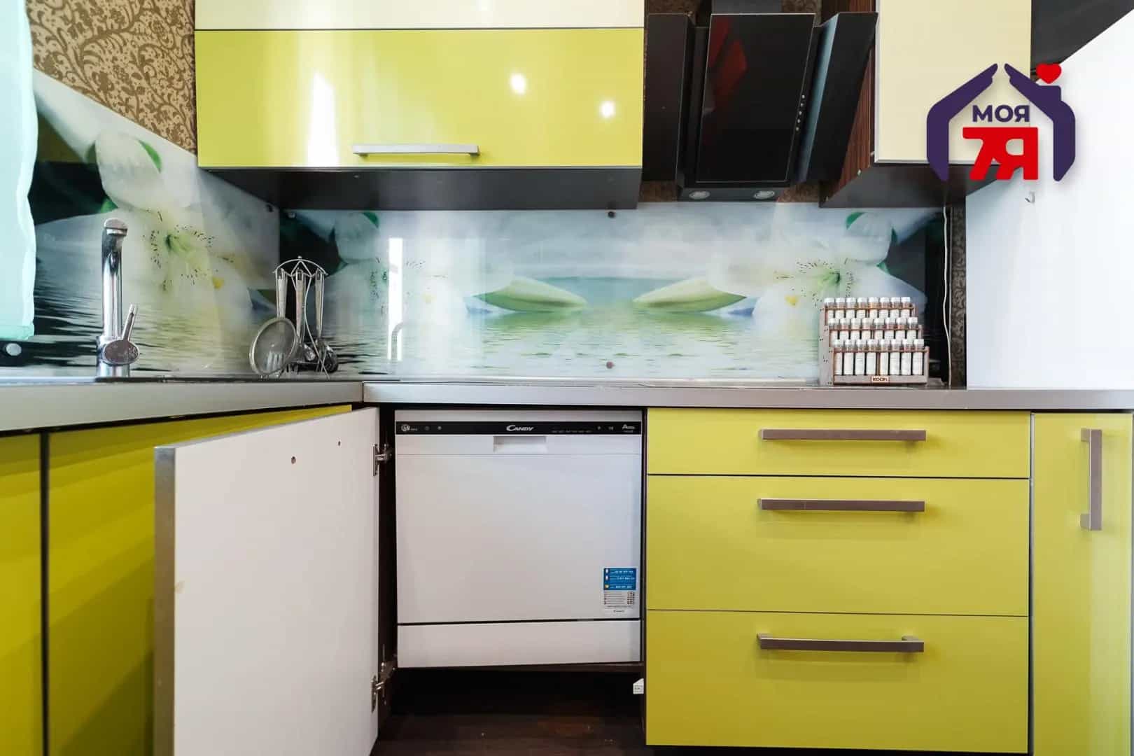 Беларусь, Минск, улица Сергея Есенина, 35к2, фото 3