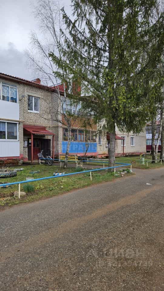 Россия, Смоленская область, Духовщинский муниципальный округ, посёлок городского типа Озёрный, Октябрьская улица, 18, фото 3