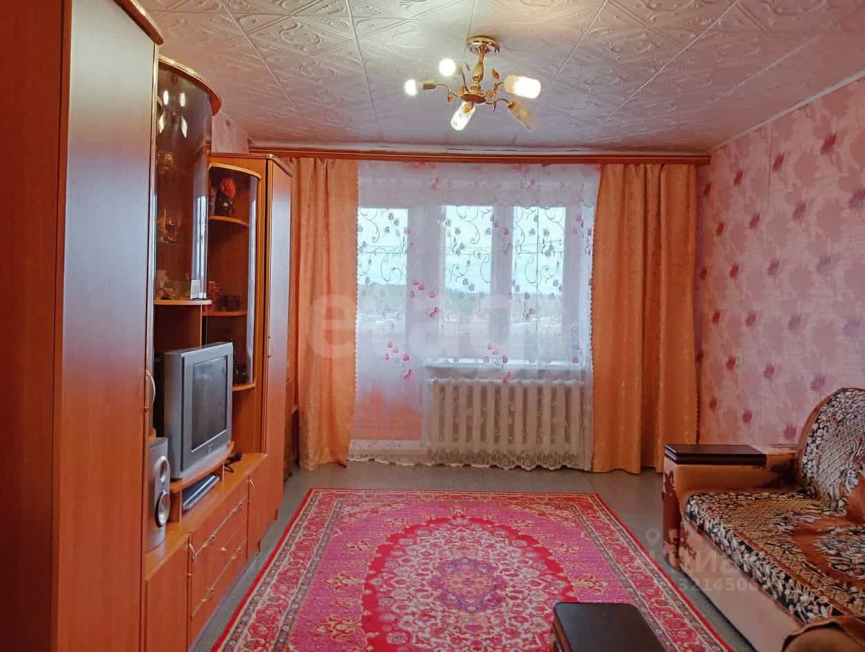 Россия, Республика Марий Эл, посёлок городского типа Оршанка, улица Строителей, 10