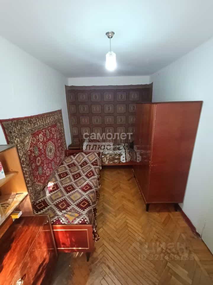 Россия, Кабардино-Балкарская Республика, Нальчик, улица Мальбахова, 64, фото 5