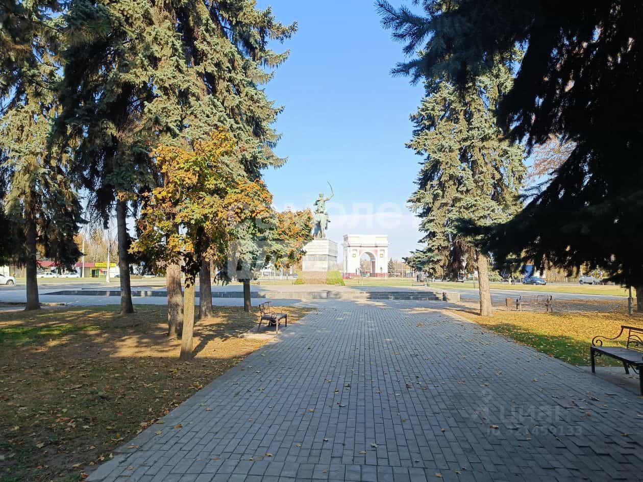 Россия, Кабардино-Балкарская Республика, Нальчик, улица Мальбахова, 64, фото 16