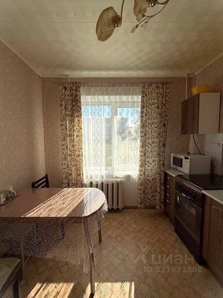 Россия, Новгородская область, Валдай, проспект Васильева, 36, фото 8