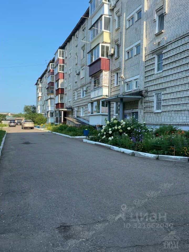 Россия, Еврейская автономная область, Биробиджан, микрорайон имени Бумагина, улица Бумагина, 8А, фото 12