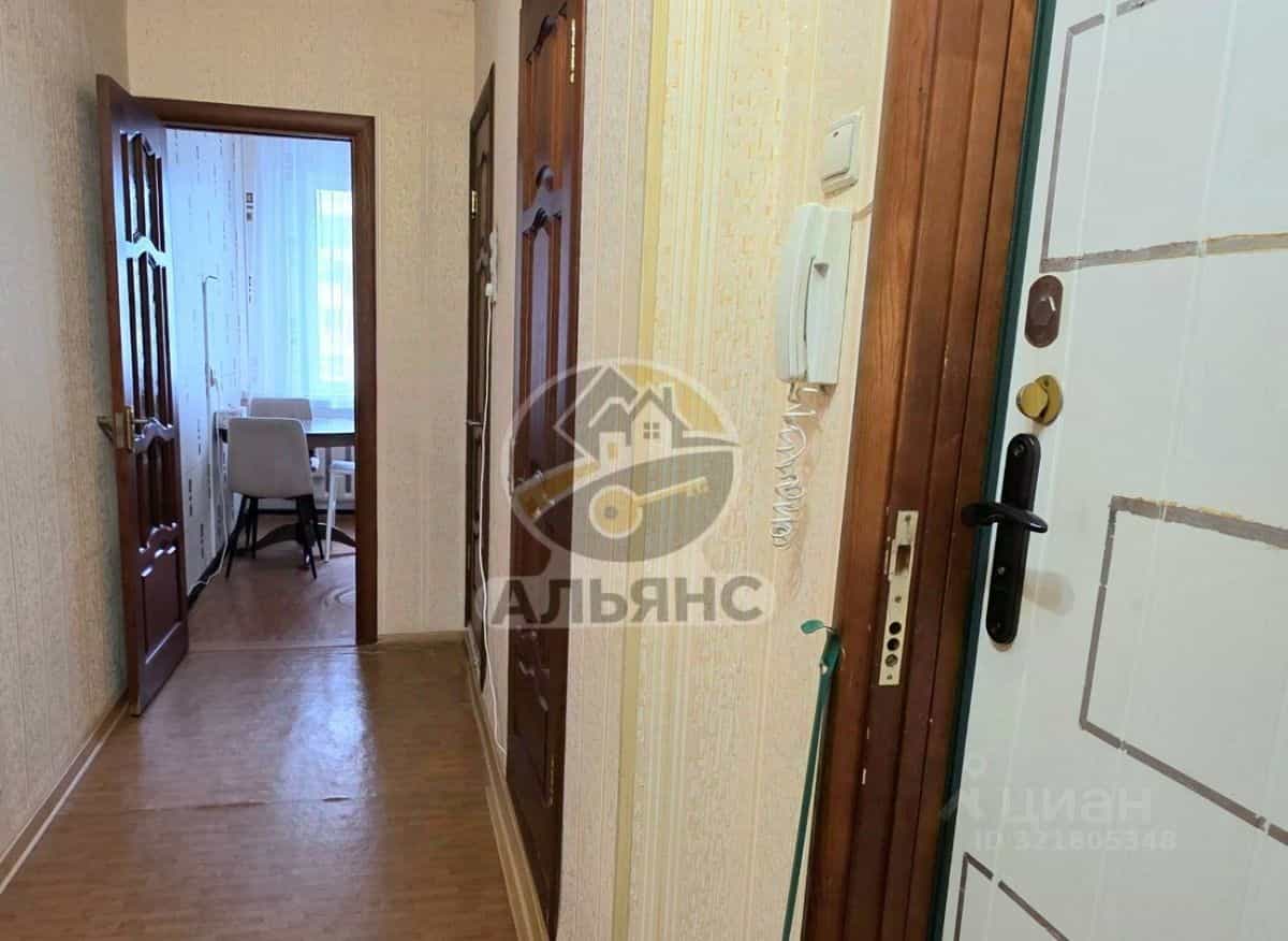 Россия, Ямало-Ненецкий автономный округ, Новый Уренгой, район Северная Жилая Часть, микрорайон Восточный, 6/8, фото 18