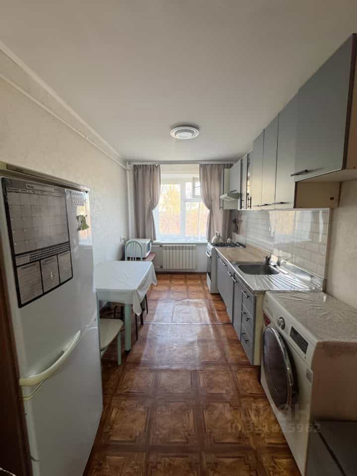 Россия, Республика Саха (Якутия), Якутск, Октябрьская улица, 16, фото 5
