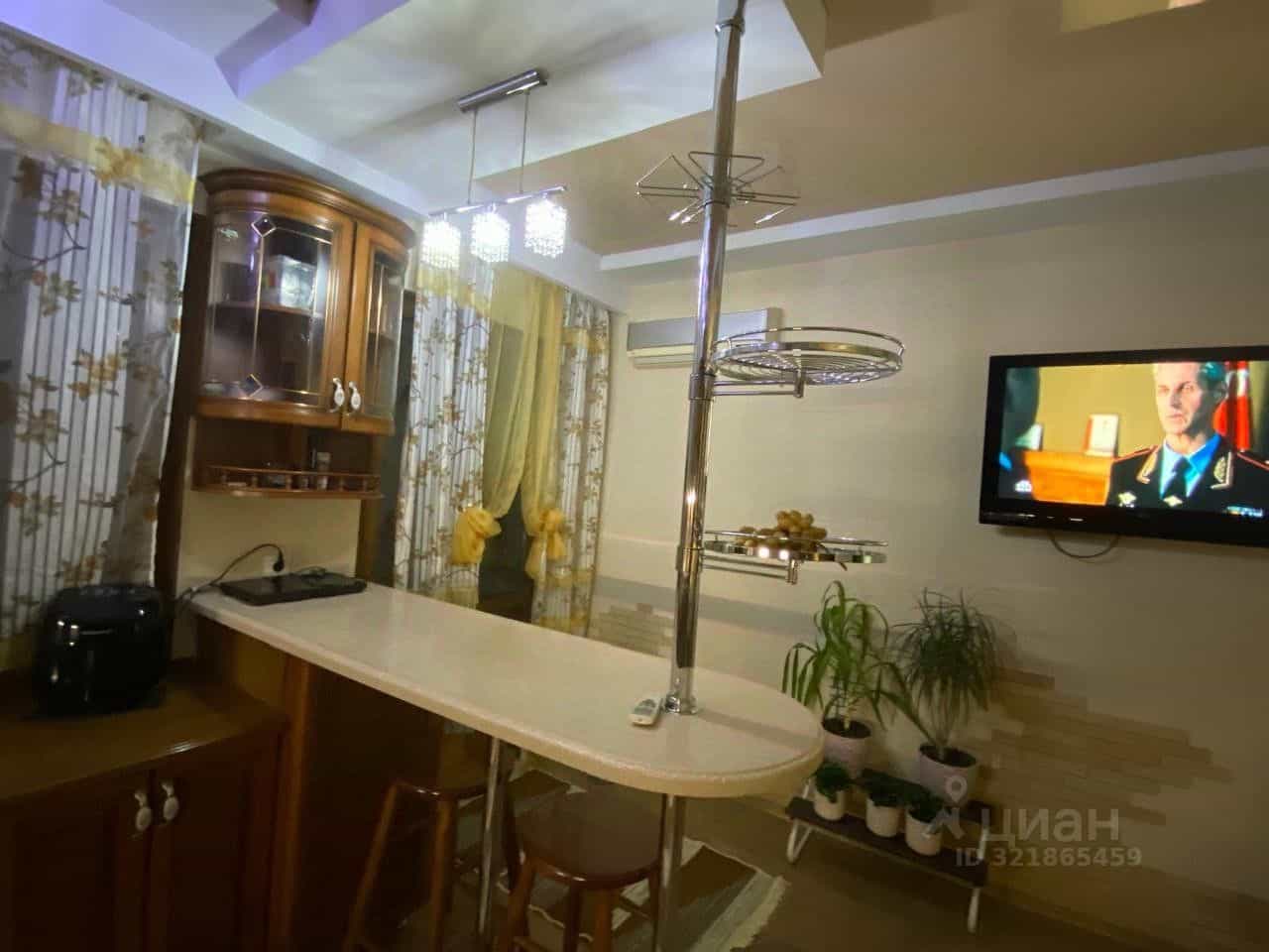 Россия, Курган, улица Сухэ-Батора, 6А, фото 2