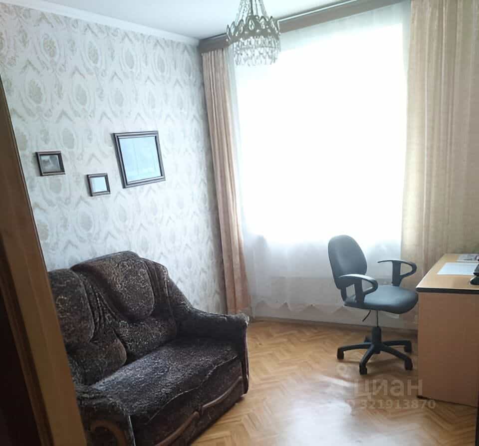 Россия, Приморский край, Владивосток, улица Ладыгина, 19, фото 3