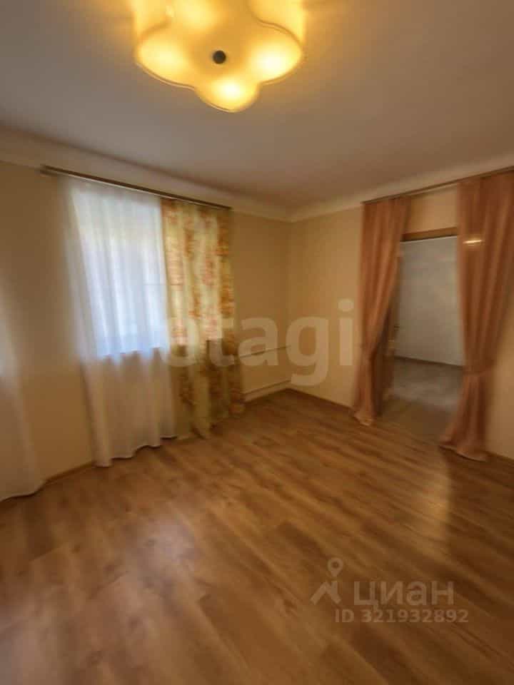 Россия, Астрахань, улица Свердлова, 17, фото 3